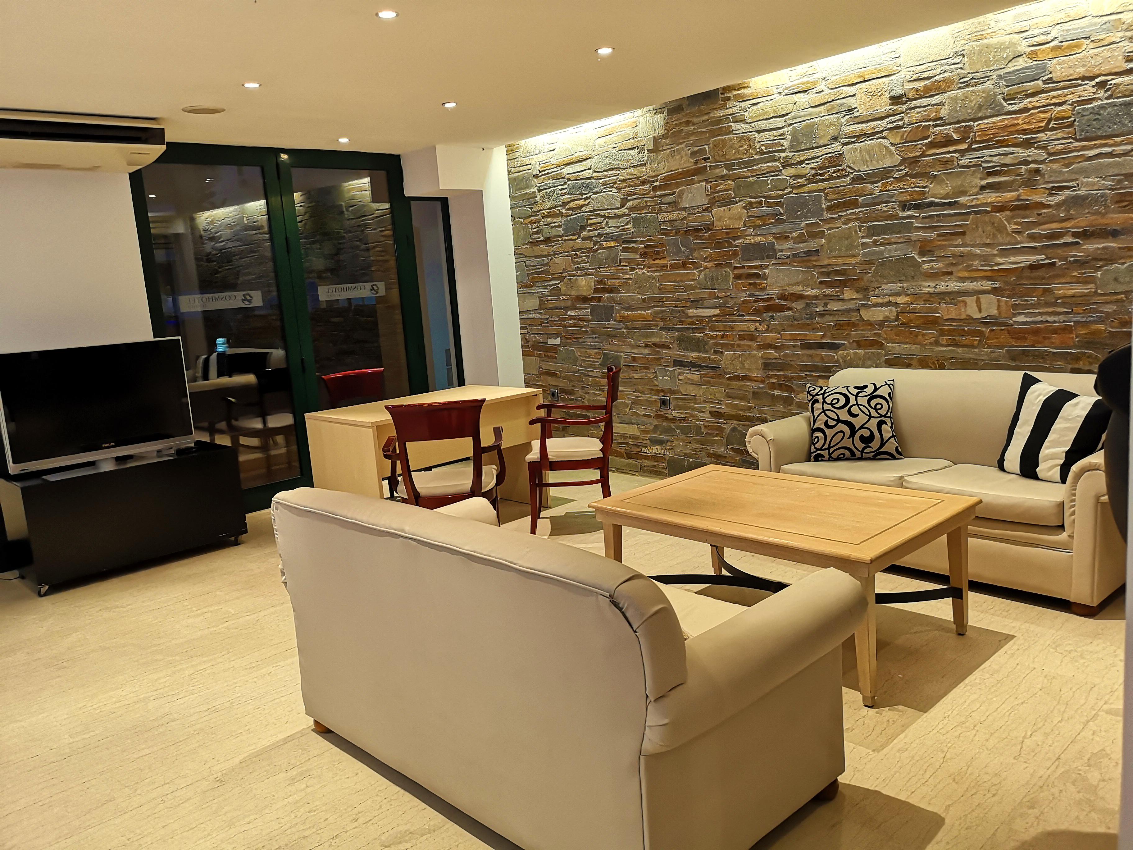 Hotel Elmi &