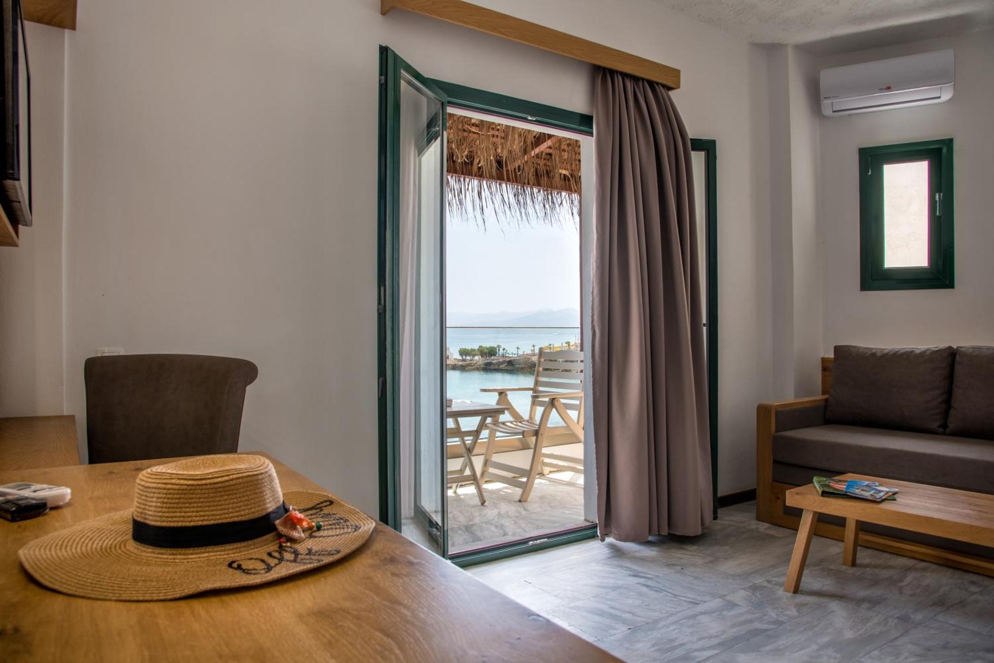 Elmi Hotel&suites Hotel