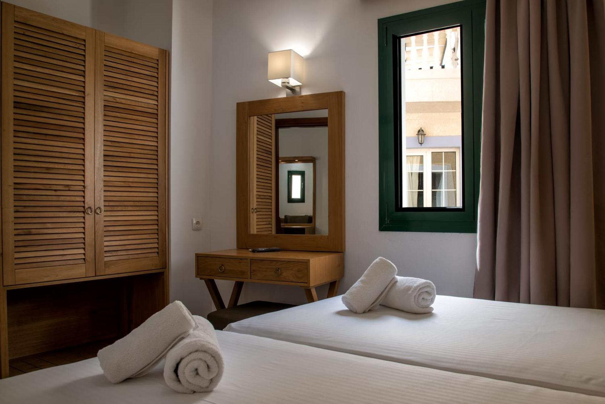 Elmi Hotel&suites Hotel 4*