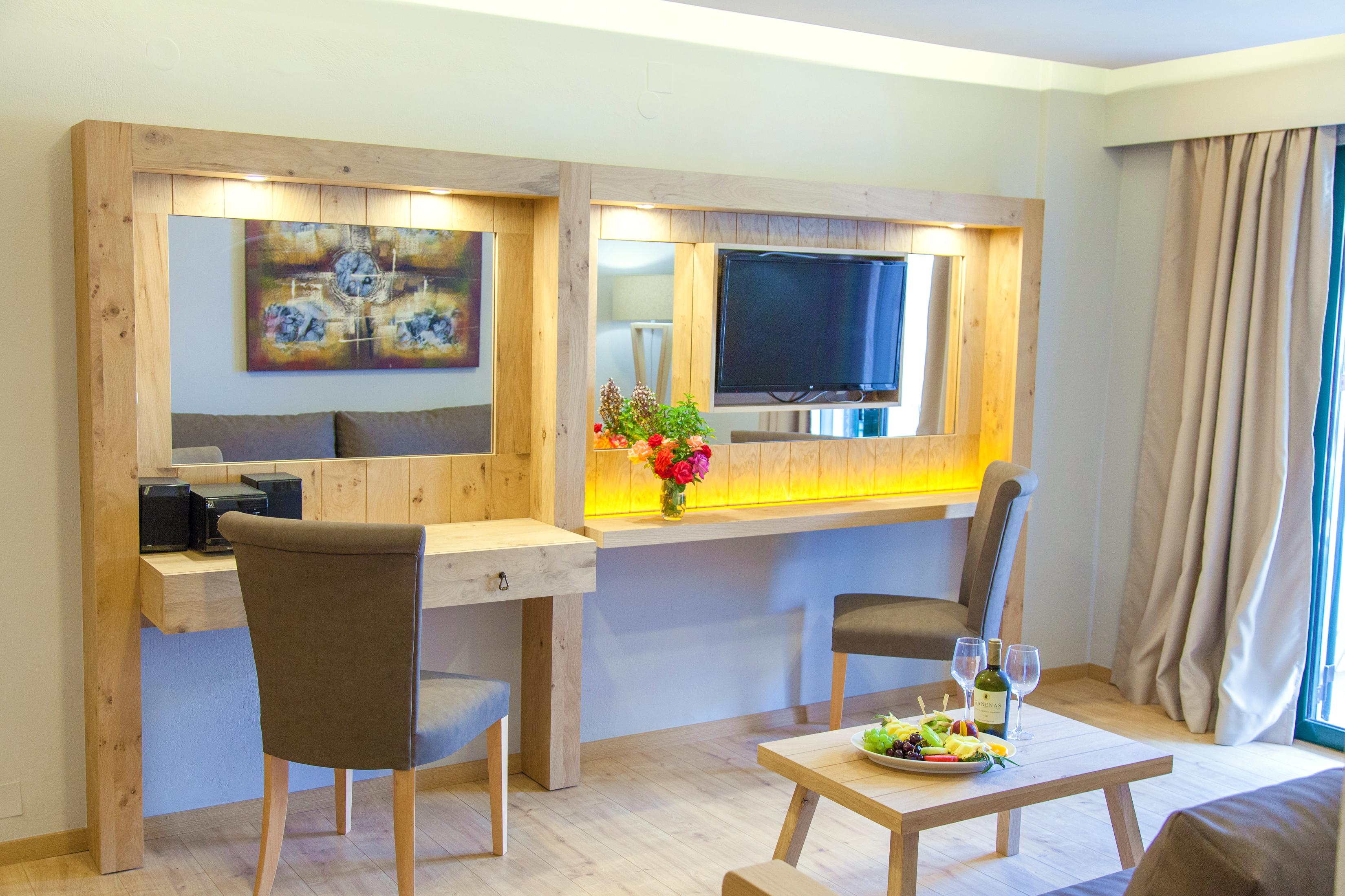 Elmi Hotel&suites Hotel 4*